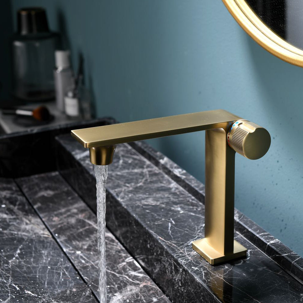 Avery| Single hole knob handle bathroom sink faucet