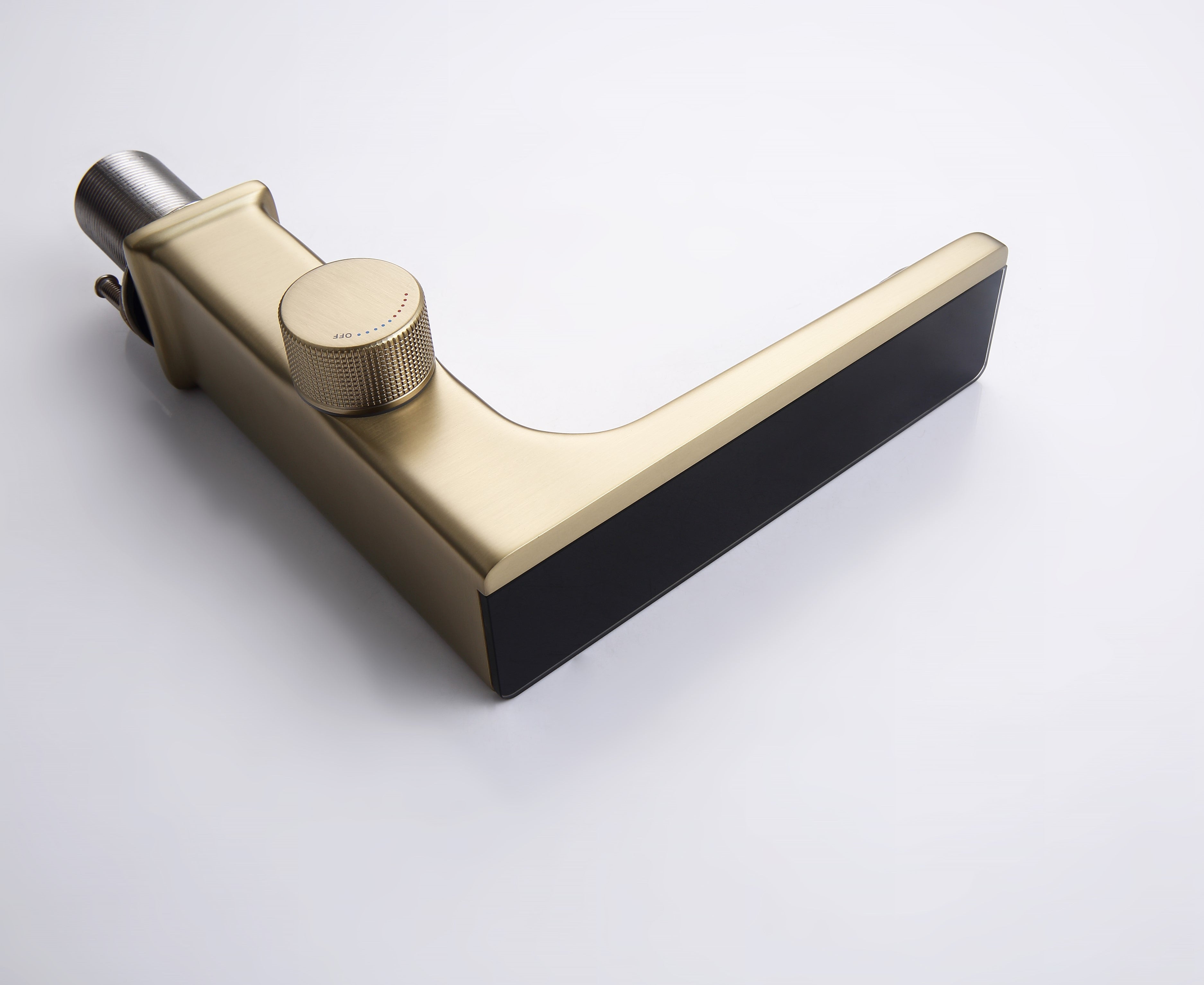 LARA| SINGLE HOLE BATHROOM  FAUCET WITH DIGITAL DISPLAY