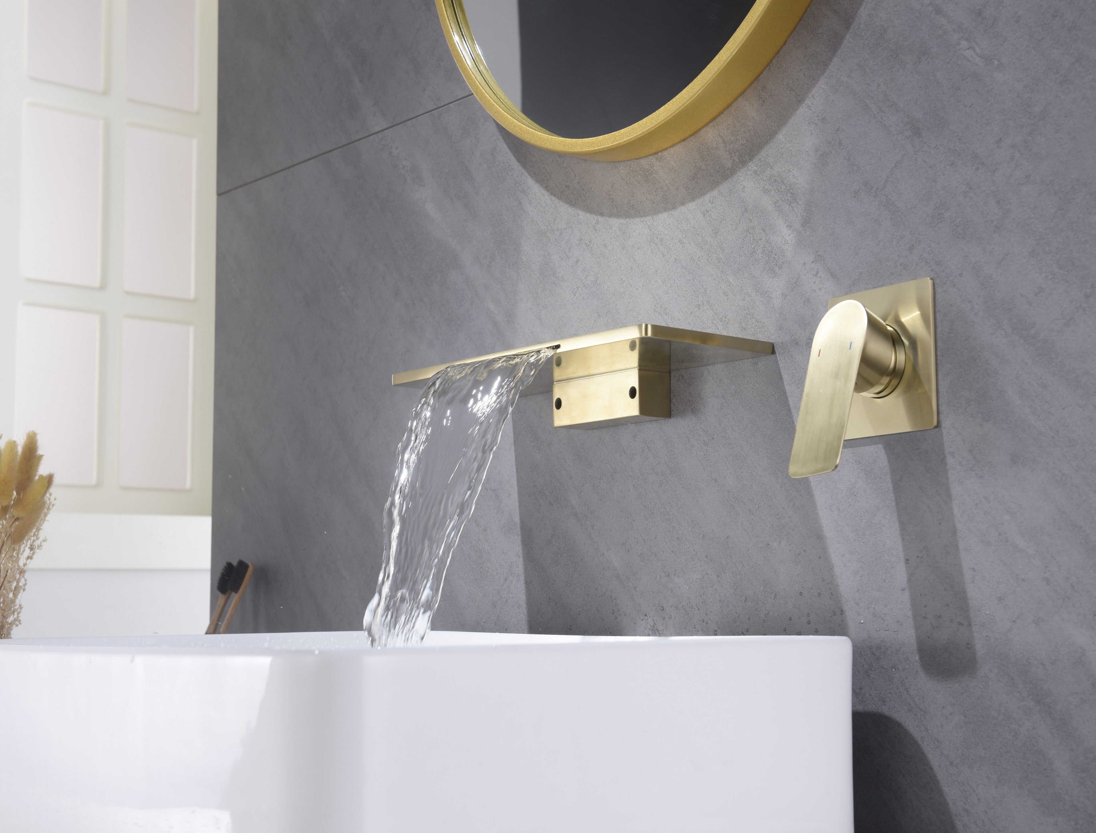 NIVEEN| SINGLE HANDLE WALL MOUNT BATHROOM FAUCET