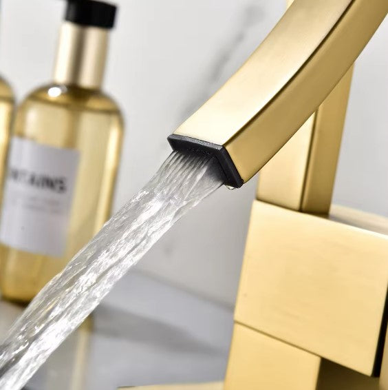 Reso | single Hole Luxury Bathroom Faucet Single Lever Hot And Cold Faucet