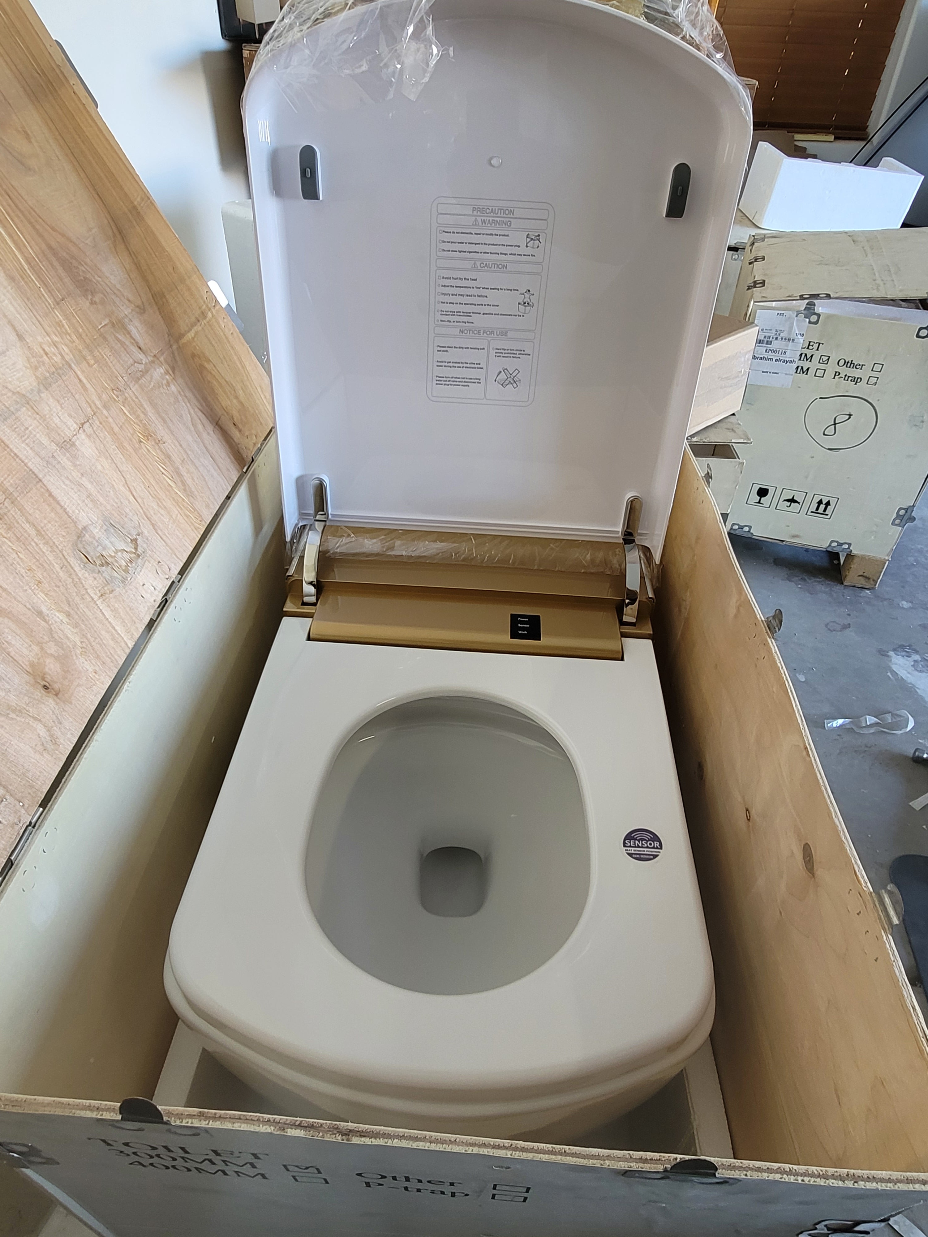 SLT600 | One Piece Smart Toilet  Remote& APP Control Gold