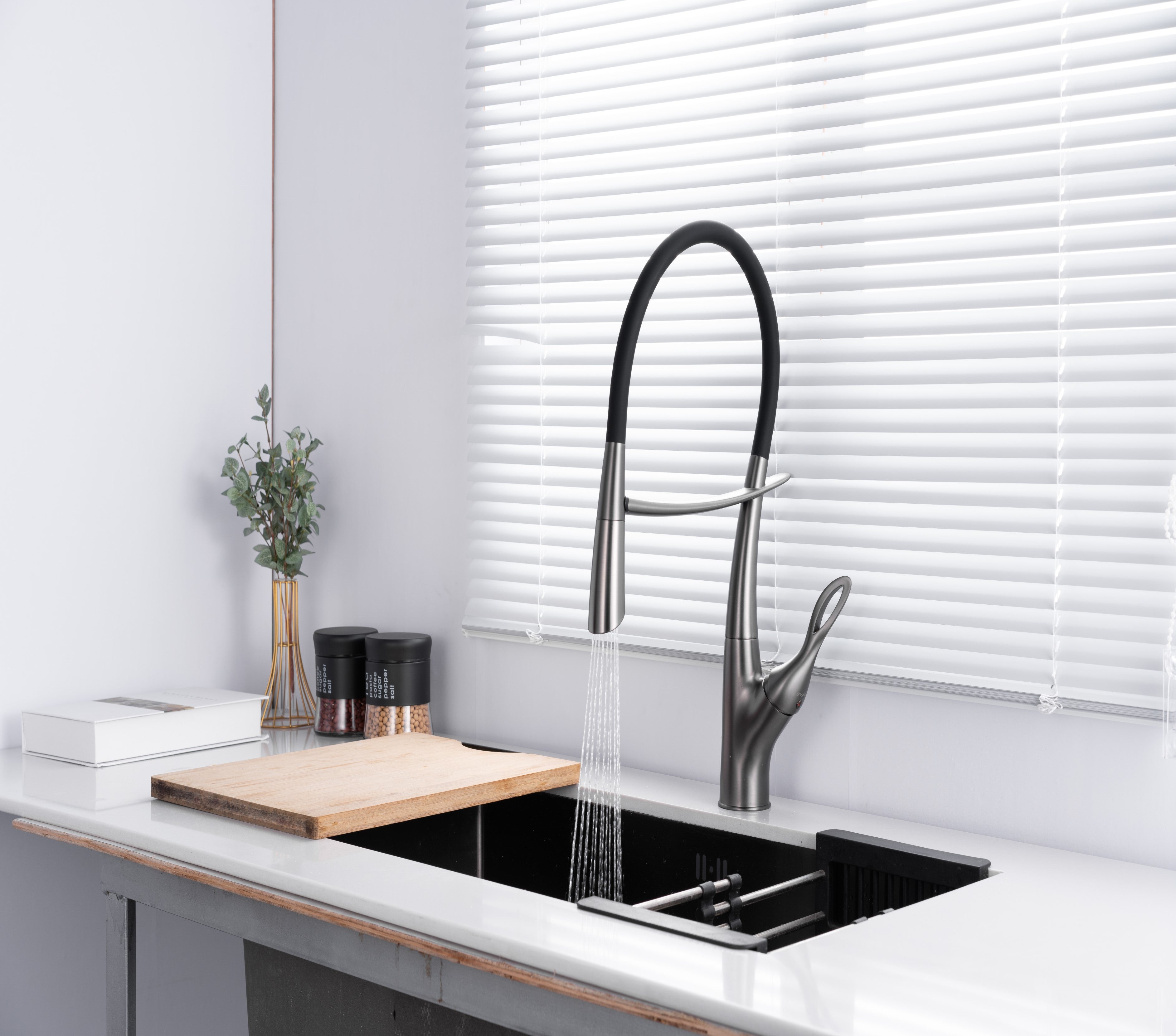 CANOPY|PULL DOWN KITCHEN FAUCET WITH SENSOR